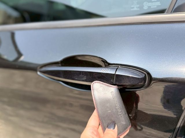 sDrive 18d  有倒車顯影 換檔撥片 免鑰匙系統  第7張相片