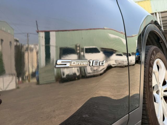 sDrive 18d  有倒車顯影 換檔撥片 免鑰匙系統  第8張相片