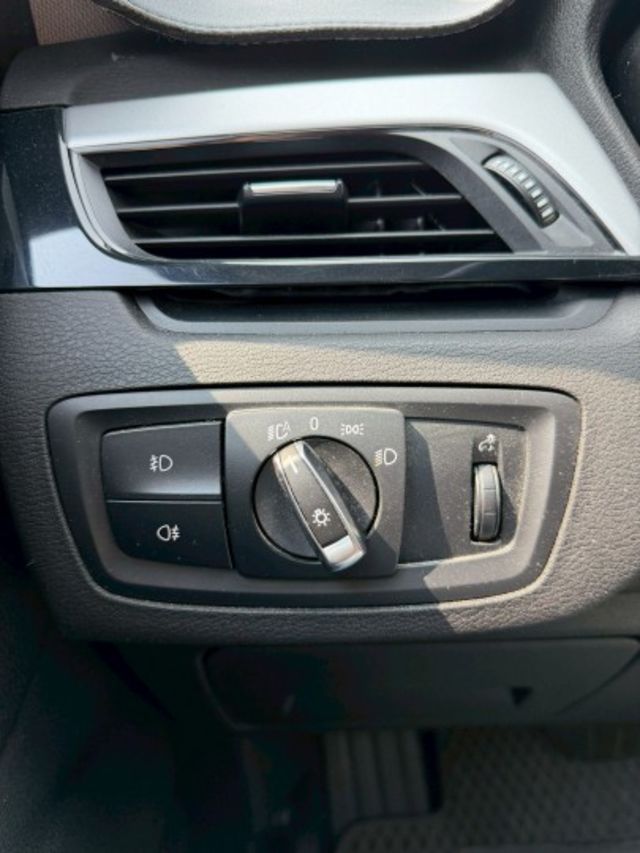 sDrive 18d  有倒車顯影 換檔撥片 免鑰匙系統  第19張相片