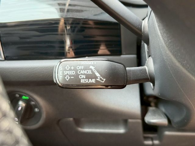 4X4 四驅  七人座歐系全能家庭休旅 有全景天窗  第14張相片