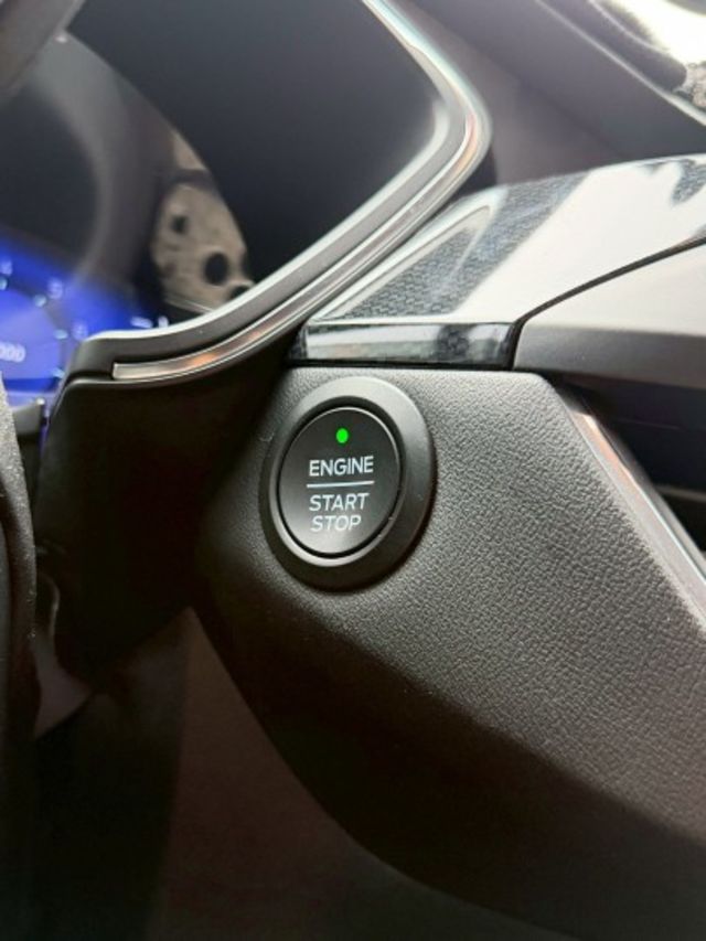 一手車 EcoBoost 250 AWD ST-Line 配備滿滿滿 有跟車 全景天窗  第12張相片