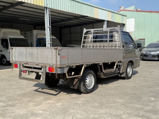 手排 標準斗 全車原鈑件.里程保證---配備---  感應式頭燈  盲點偵測  第4張相片
