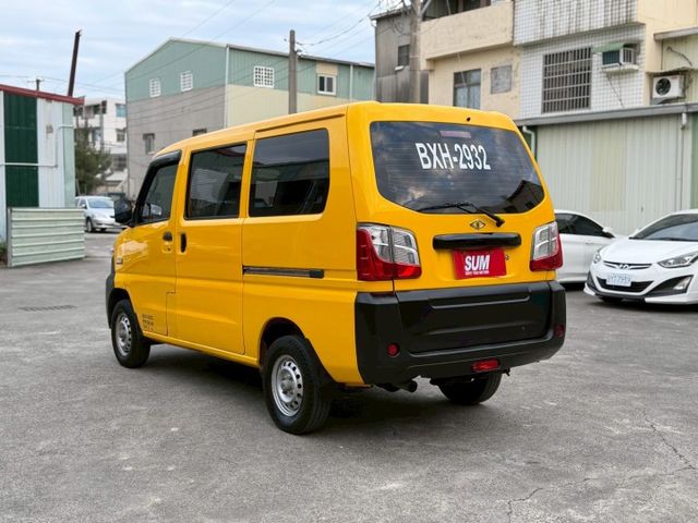 2人座廂式貨車 里程實跑9萬 里程保證  第3張相片