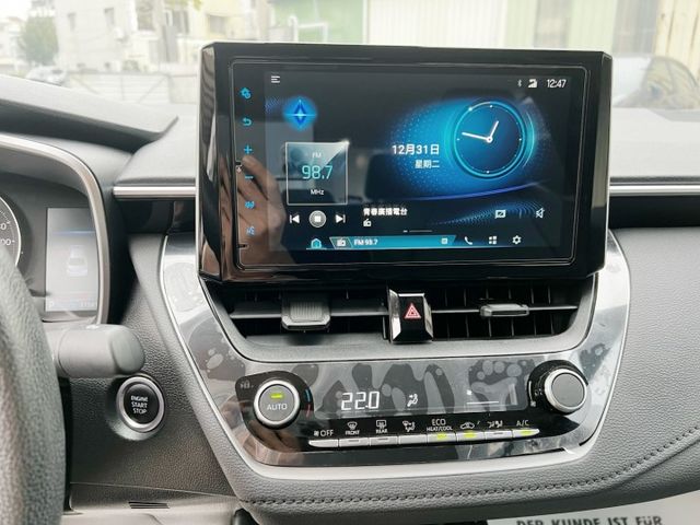 一手車 全車原鈑件 原廠保養 新車保固中  第13張相片
