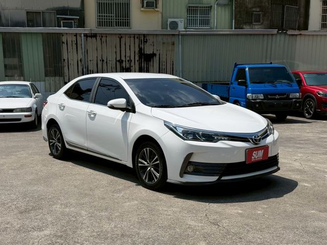 經典版 里程僅跑6萬多公里 有定速 恆溫 倒車顯影  第2張相片