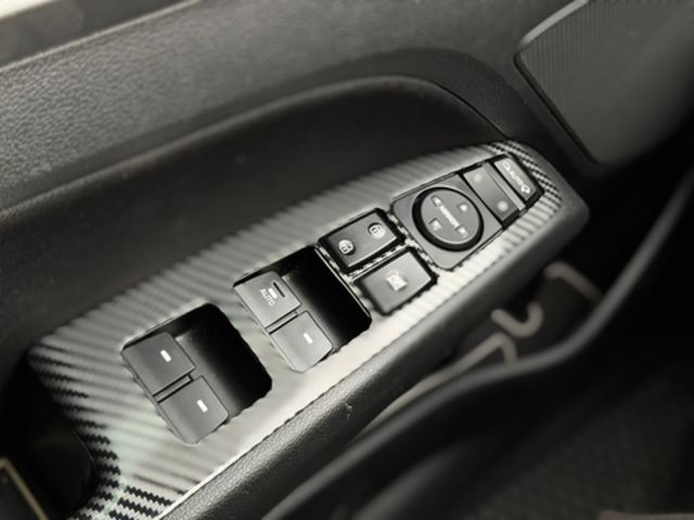 HYUNDAI現代 ELANTRA  第14張相片