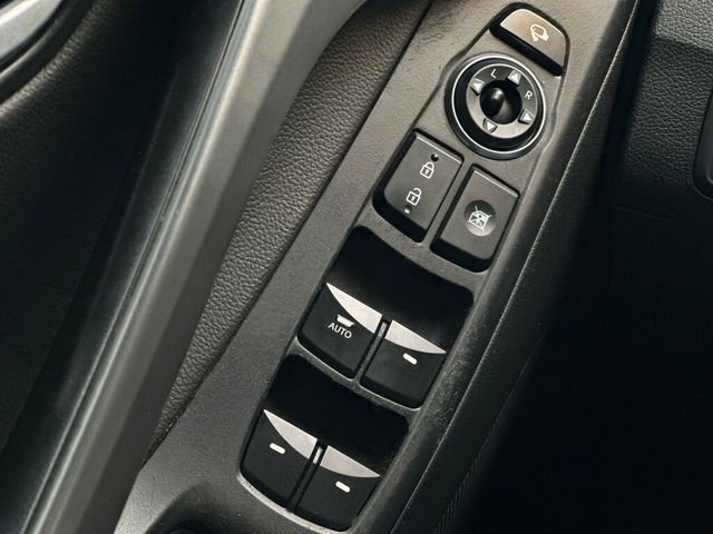 HYUNDAI現代 ELANTRA  第6張相片