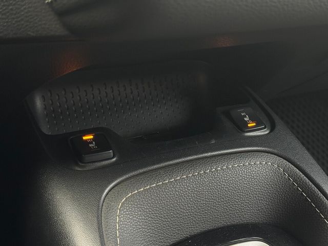 TOYOTA豐田 AURIS  第9張相片