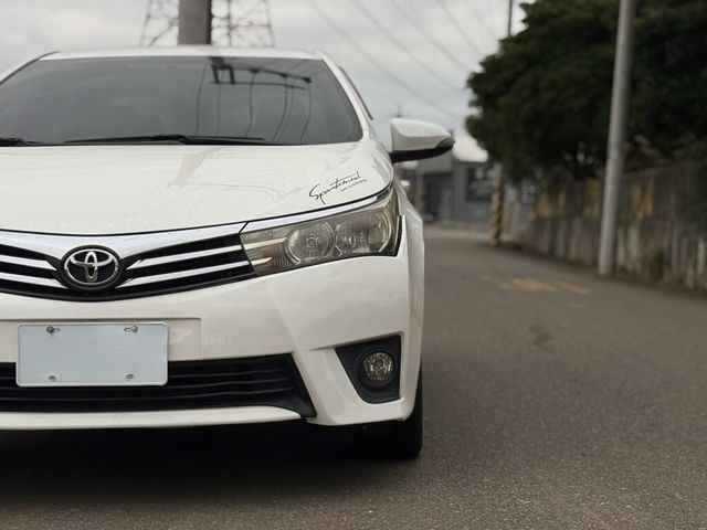 TOYOTA豐田 ALTIS  第2張相片