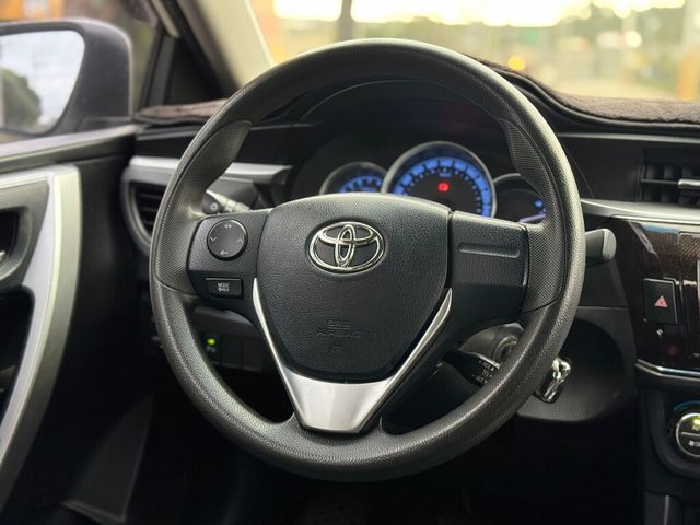 TOYOTA豐田 ALTIS  第6張相片