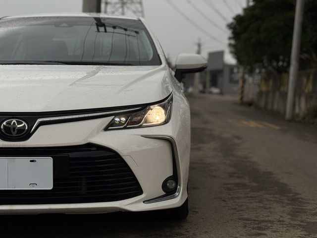 TOYOTA豐田 ALTIS  第5張相片