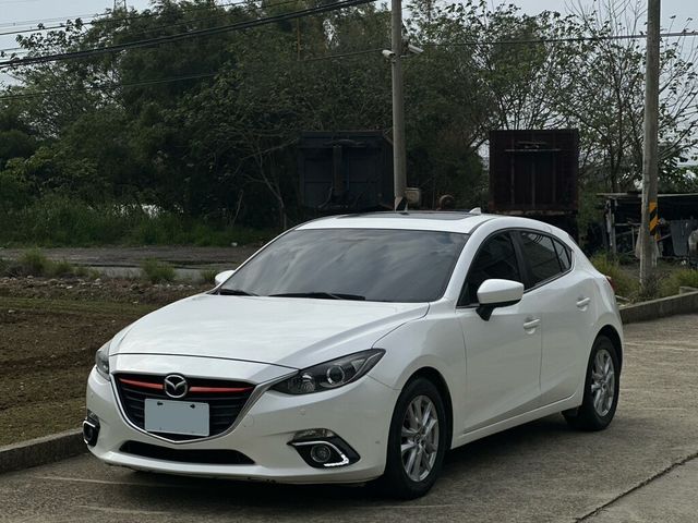 MAZDA馬自達 MAZDA 3  第1張相片