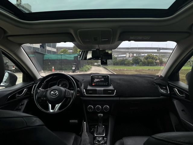 MAZDA馬自達 MAZDA 3  第6張相片