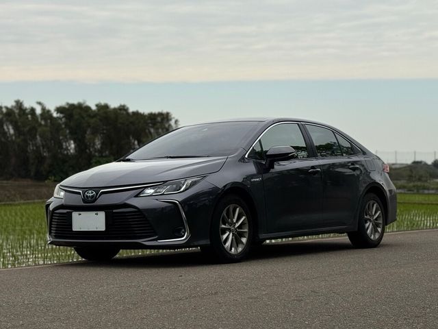 TOYOTA豐田 COROLLA ALTIS HYBRID  第1張相片