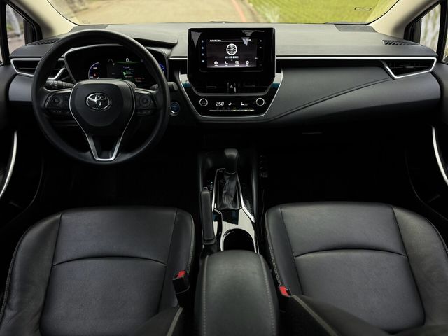 TOYOTA豐田 COROLLA ALTIS HYBRID  第6張相片