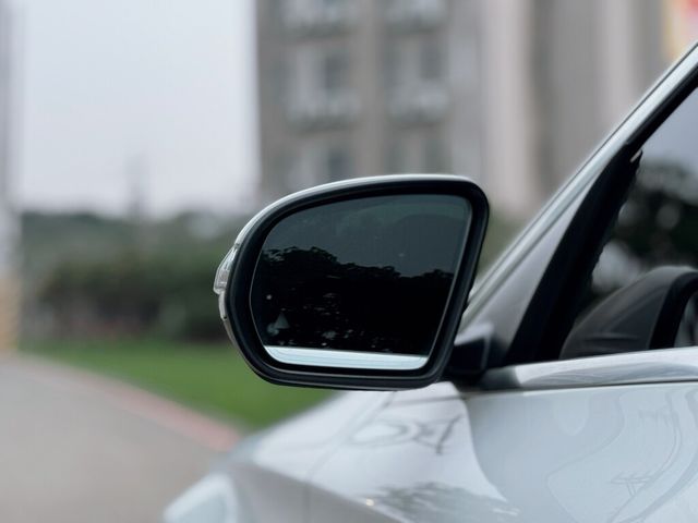 M-BENZ賓士 C300  第4張相片