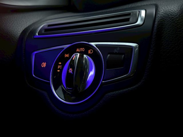 M-BENZ賓士 C300  第20張相片