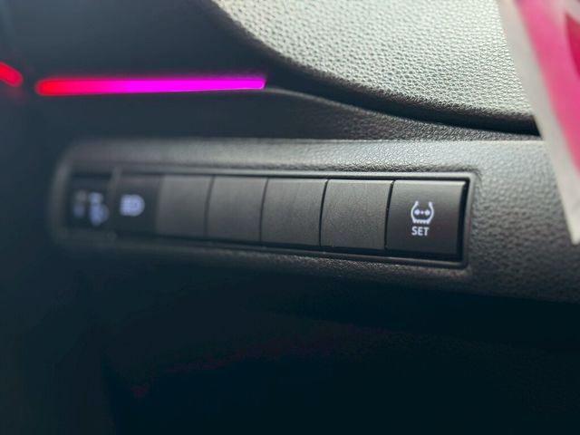 TOYOTA豐田 COROLLA ALTIS HYBRID  第17張相片