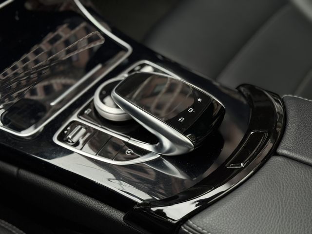 M-BENZ賓士 C300  第14張相片