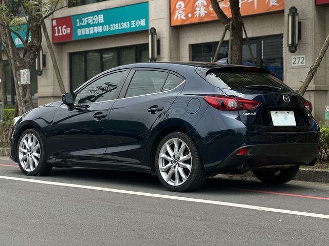 MAZDA馬自達 MAZDA 3  第2張相片
