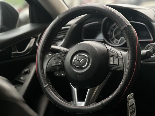MAZDA馬自達 MAZDA 3  第4張相片
