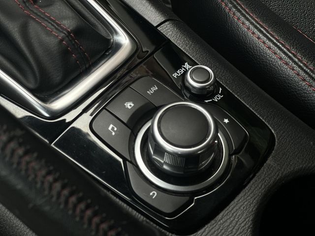 MAZDA馬自達 MAZDA 3  第10張相片