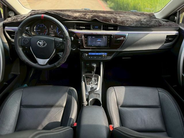 TOYOTA豐田 ALTIS  第3張相片