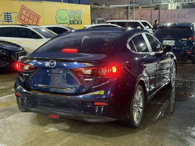 MAZDA馬自達 MAZDA 3  第2張相片