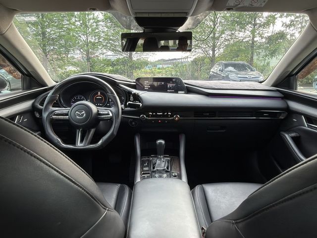 MAZDA馬自達 MAZDA 3  第3張相片