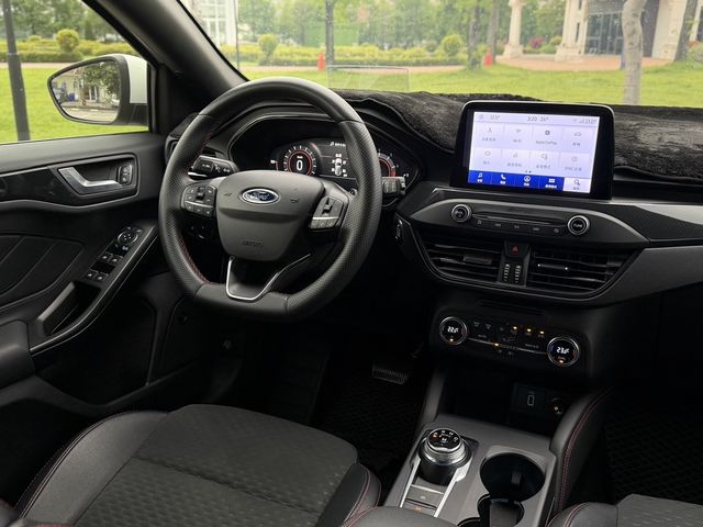 FORD福特 FOCUS  第5張相片