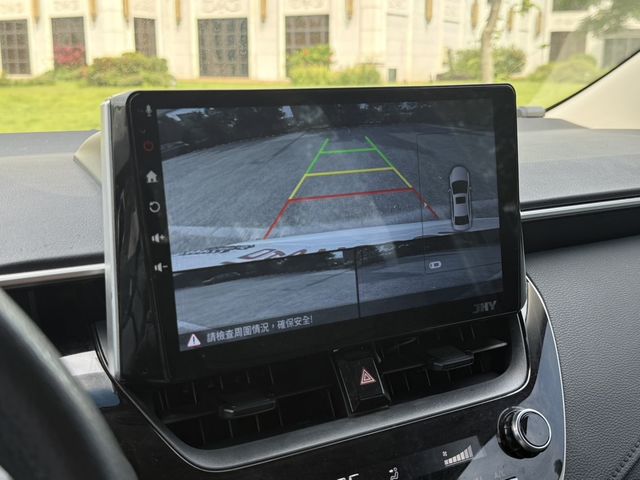 TOYOTA豐田 ALTIS  第3張相片