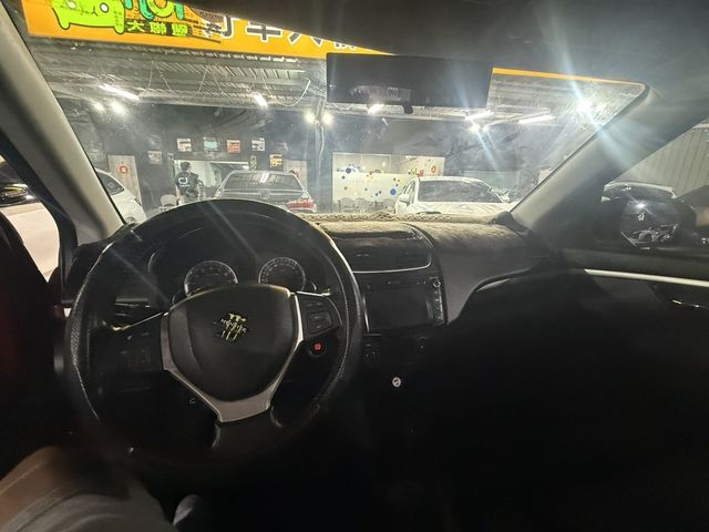 SUZUKI鈴木 SWIFT  第6張相片