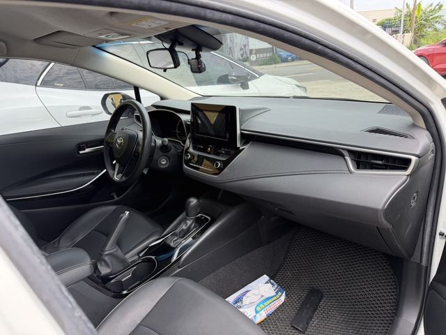 TOYOTA豐田 ALTIS  第6張相片