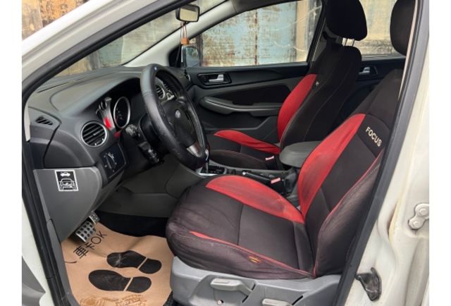 Ford FOCUS  第5張相片