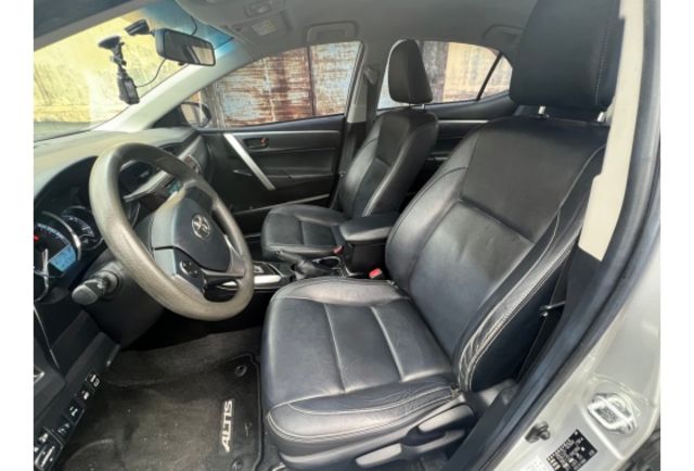 Toyota ALTIS  第3張相片