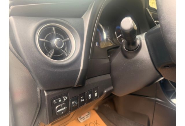 Toyota ALTIS  第18張相片