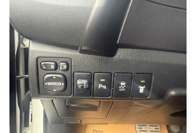 Toyota ALTIS  第19張相片
