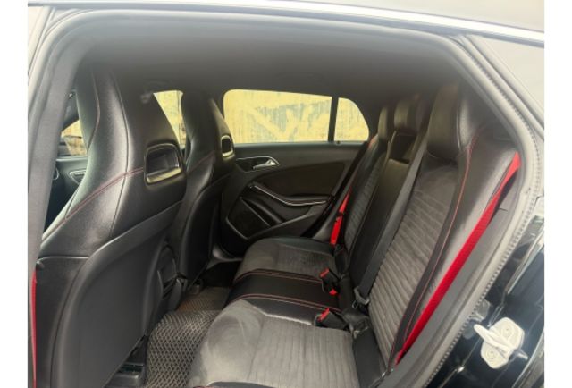 Benz CLA250  第16張相片
