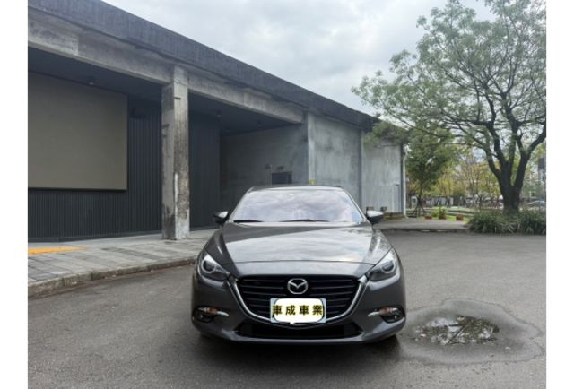 Mazda MAZDA3  第2張相片