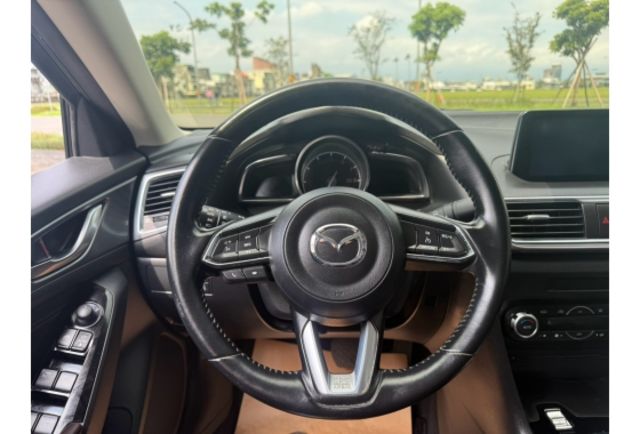 Mazda MAZDA3  第12張相片