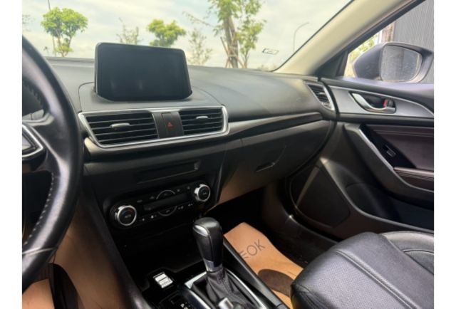 Mazda MAZDA3  第13張相片