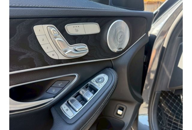 2014 Benz C300  第7張相片