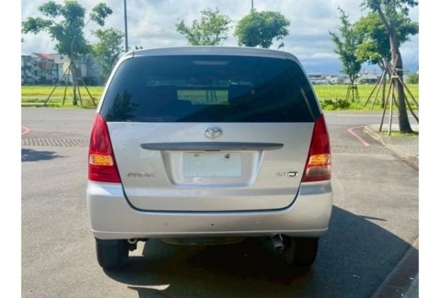 Toyota INNOVA  第3張相片