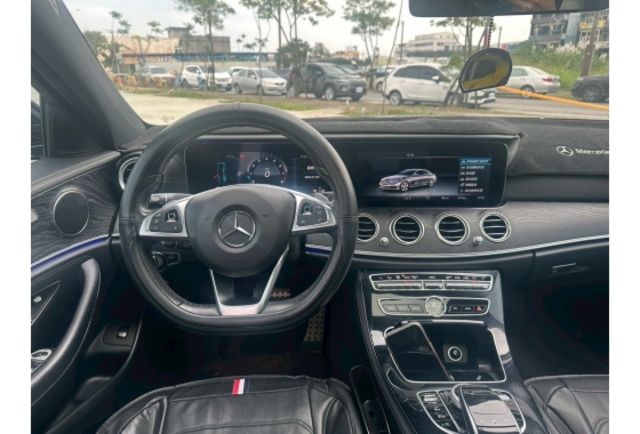 Benz E200  第5張相片