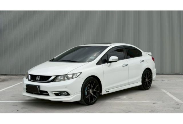 Honda CIVIC  第1張相片