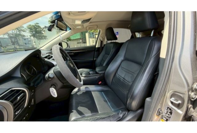 Lexus NX300h  第4張相片