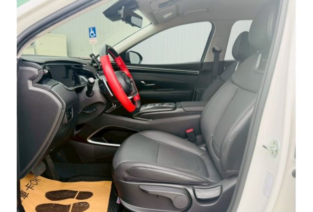 Hyundai TUCSON  第13張相片