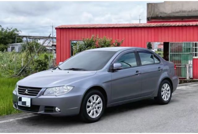 Mitsubishi LANCER  第1張相片