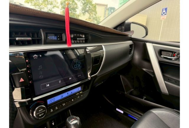 Toyota ALTIS  第14張相片
