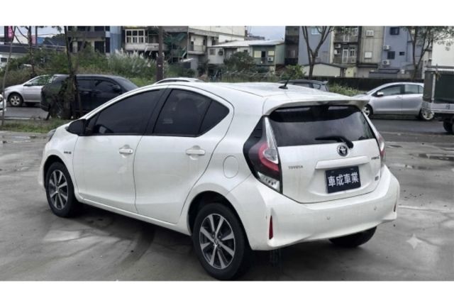 Toyota PRIUS C  第2張相片